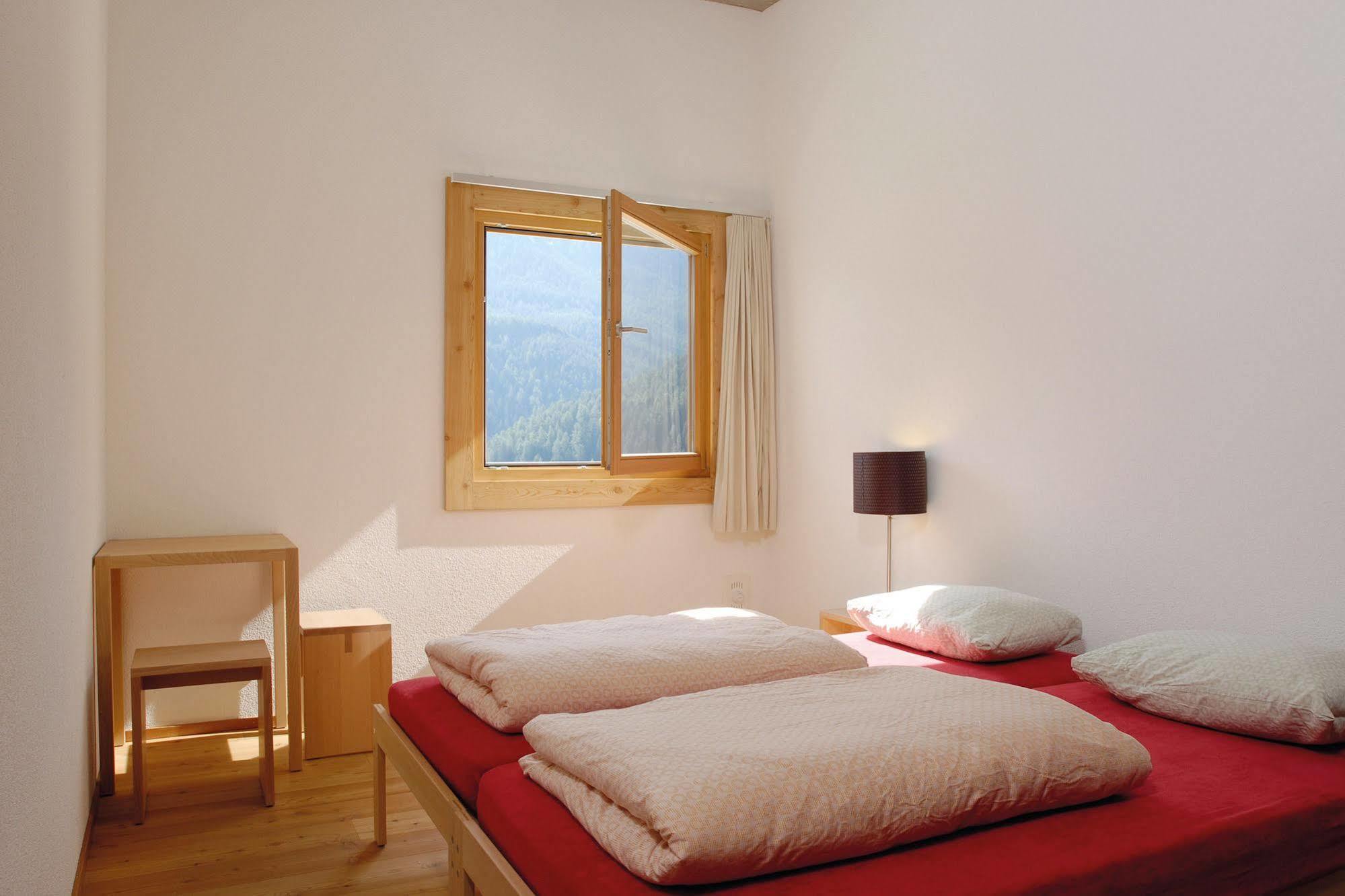 Scuol Youth Hostel Eksteriør bilde